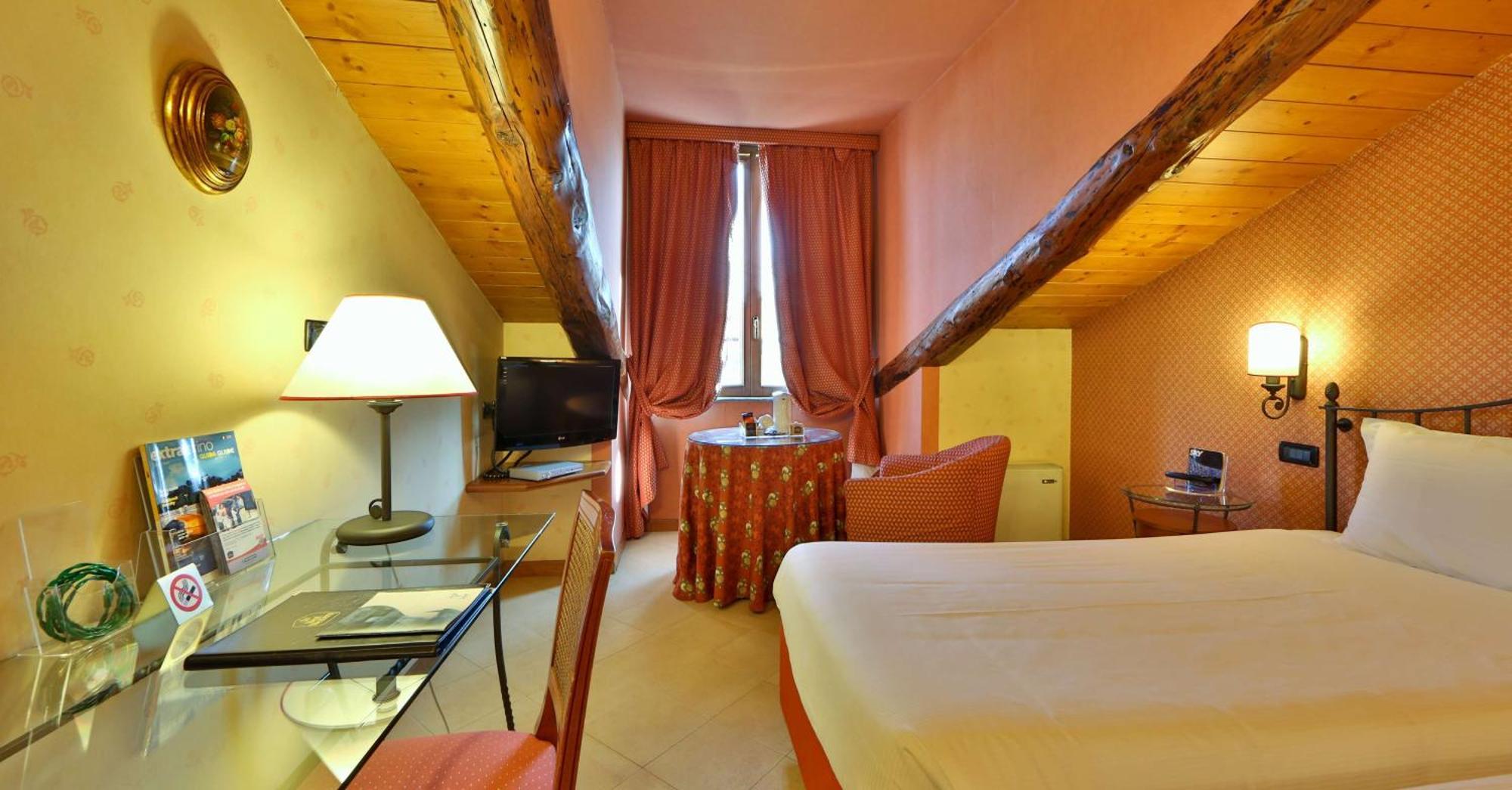 Best Western Plus Hotel Genova Torino Esterno foto